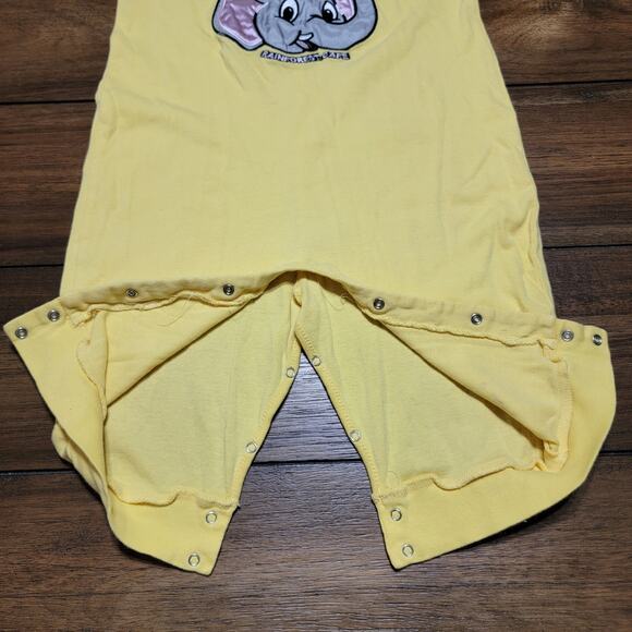 Rainforest Cafe Infant Yellow Hooded LS & Long Leg Bodysuit "Tuki" - Size 18M - Picture 5 of 8